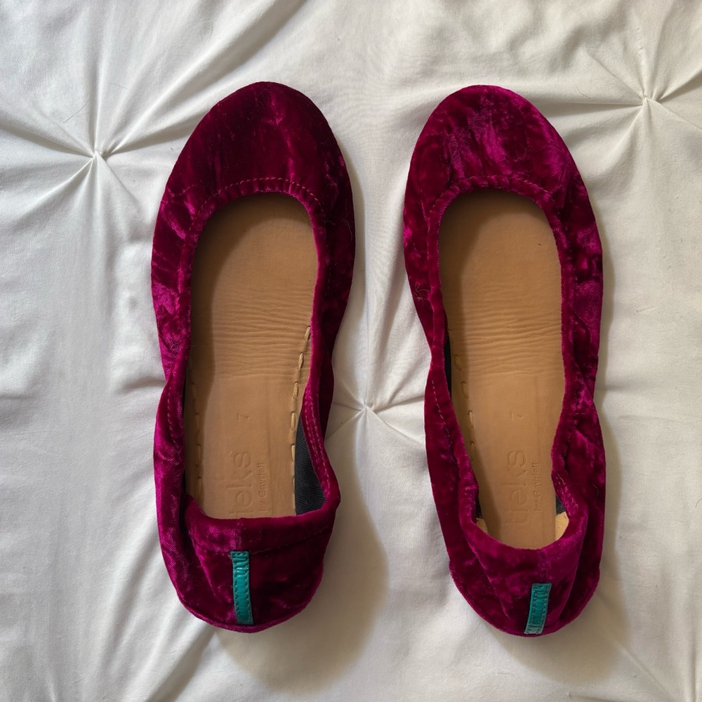 Limited Edition Tyrian Crushed Velvet Tieks Ballet Flats Very Good Condition